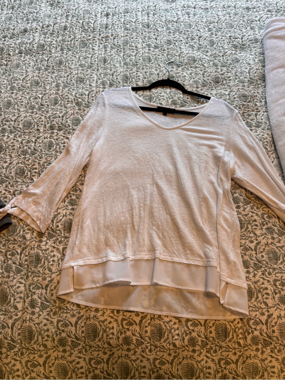 Sanctuary Cream Layered V-Neck Tunic